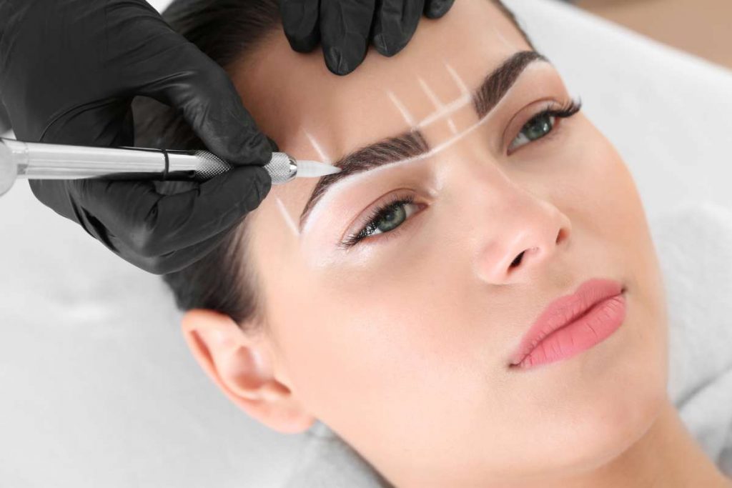 Microblading session