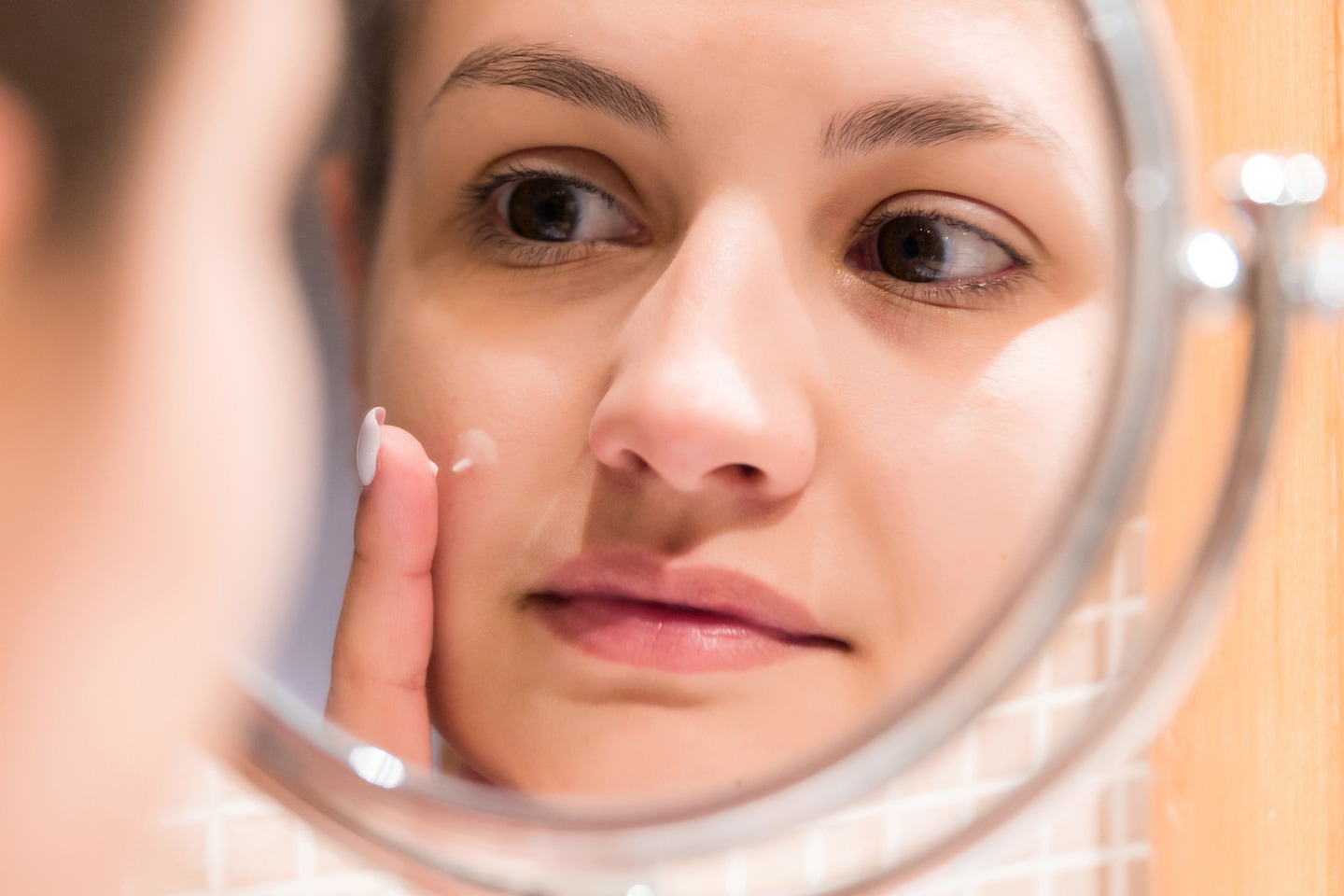 Does Toothpaste Get Rid of Pimples? Get the Surprising Truth Here 7
