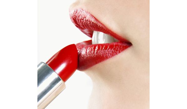 Tips To Make Your Lip Color Last Longer